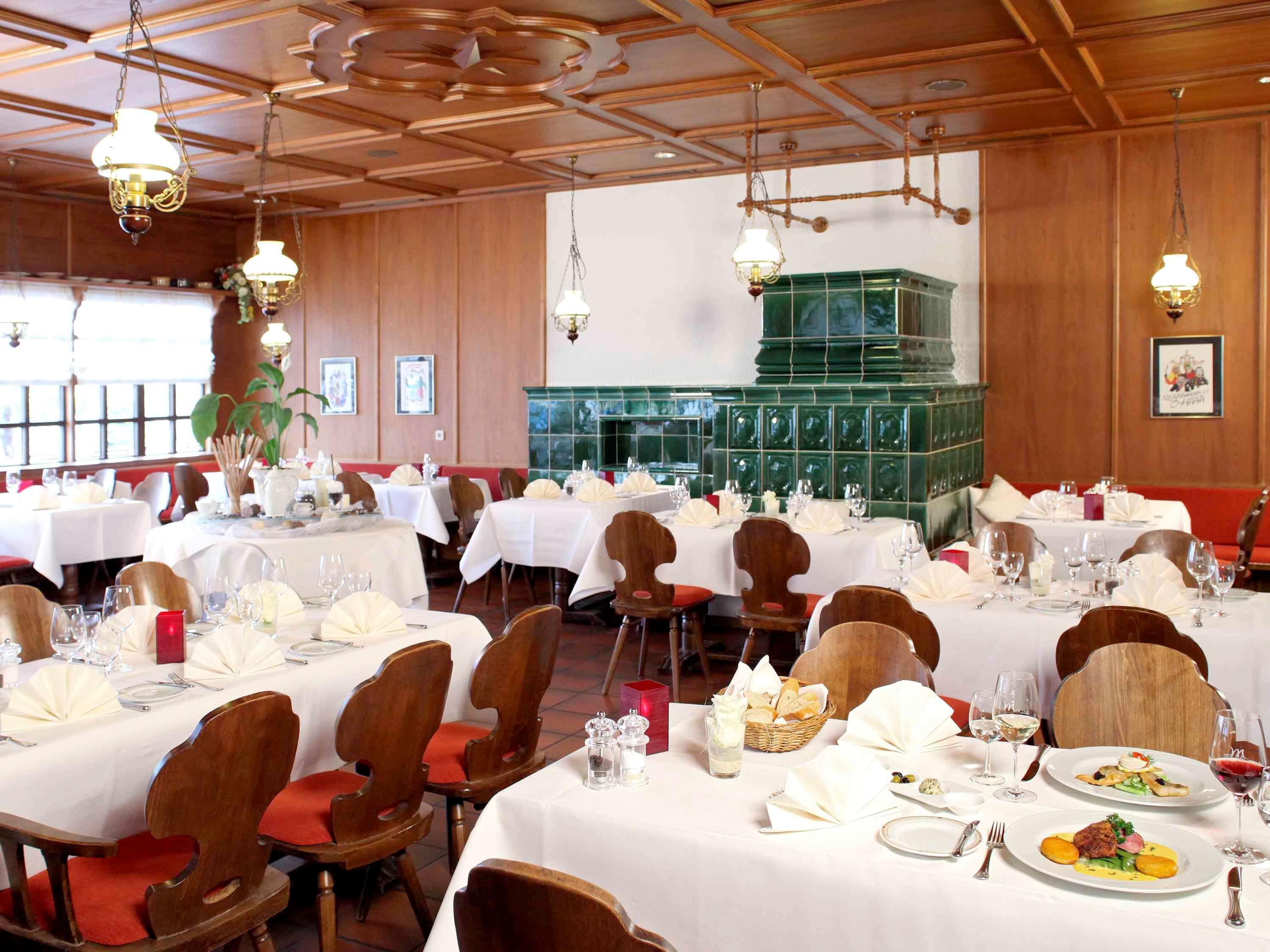 奥芬堡展览广场美居酒店 餐厅 照片